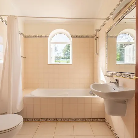 Vila Local Calmo, Piscina Privada E Proximo A - Gabi Albufeira